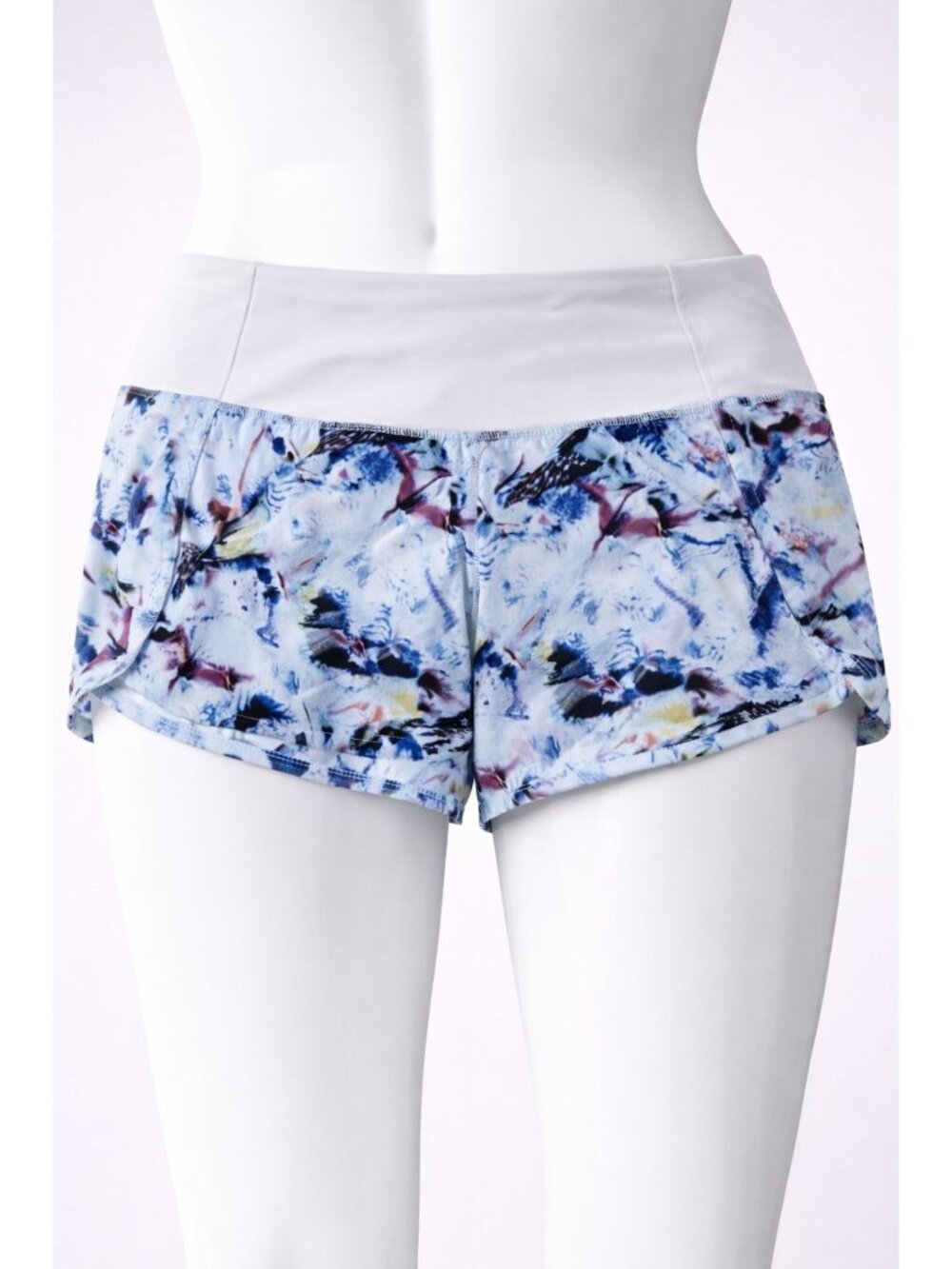 Lululemon Run Times size 6 shorts Crystallize Multi White